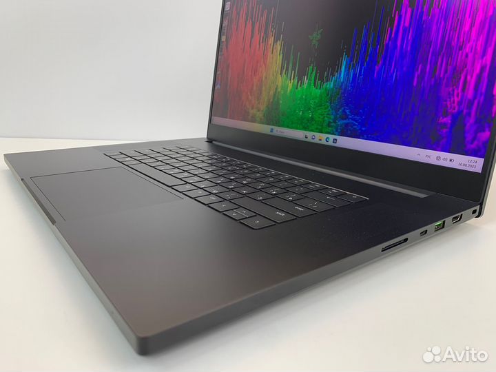 Razer Blade 17 RTX3080ti/i7-12800H/32G/1T Новье