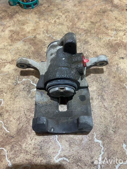 Суппорт задний правый cx-5