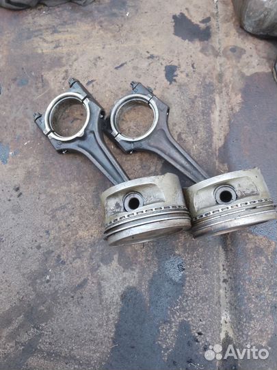 Поршень двигатель Opel Astra F