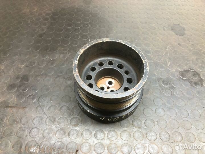 Шкив коленвала Toyota Land Cruiser J200 1vd-ftv