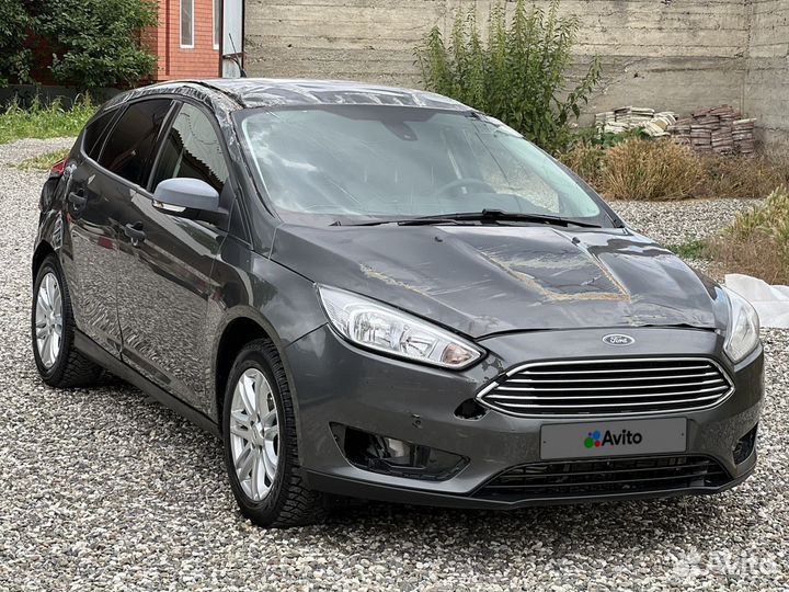 Ford Focus 1.6 МТ, 2018, битый, 60 000 км