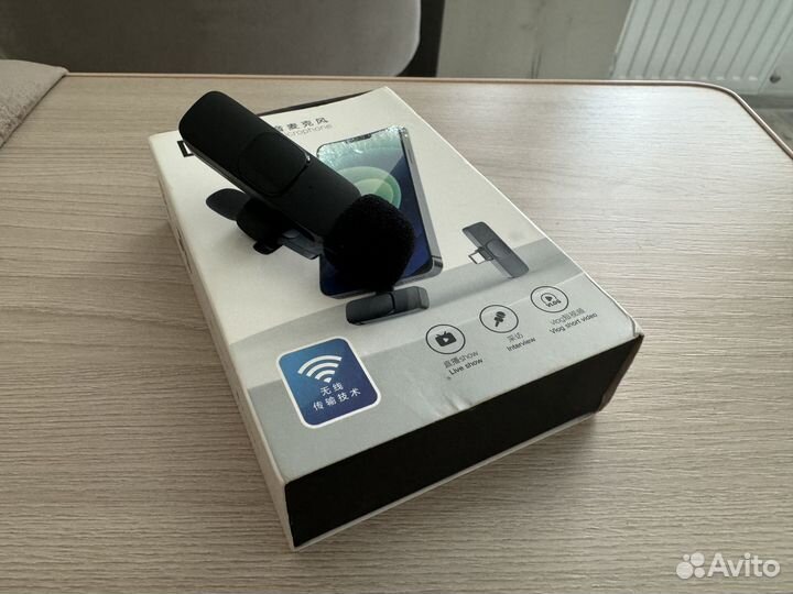 Беспроводной петличный микрофон