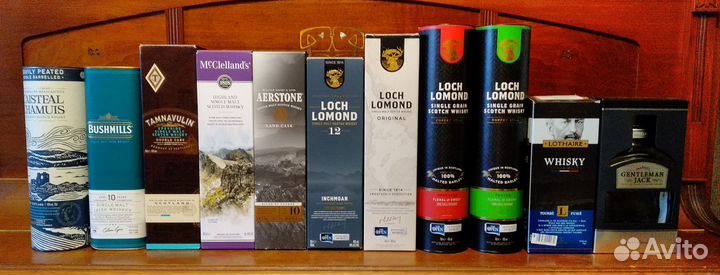 Пустые бутылки от виски