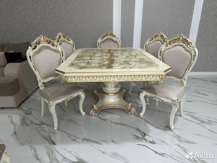 Стол и Стулья