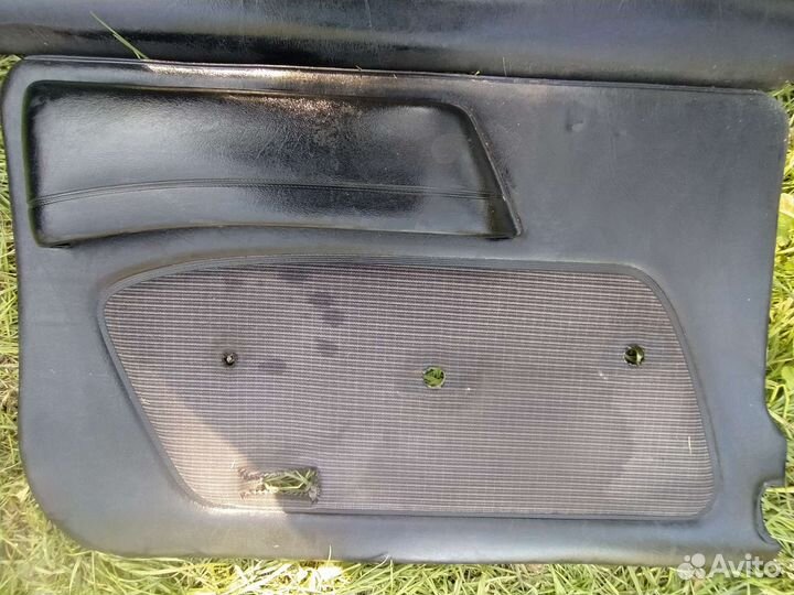 Мерседес 123 дверные карты