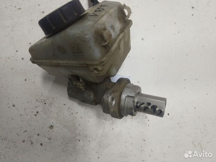 Opel Zafira B цилиндр тормозной главный