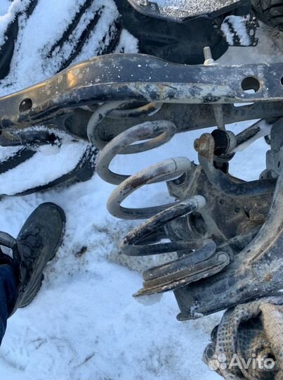 Задняя пружина Toyota RAV4 2013-2019