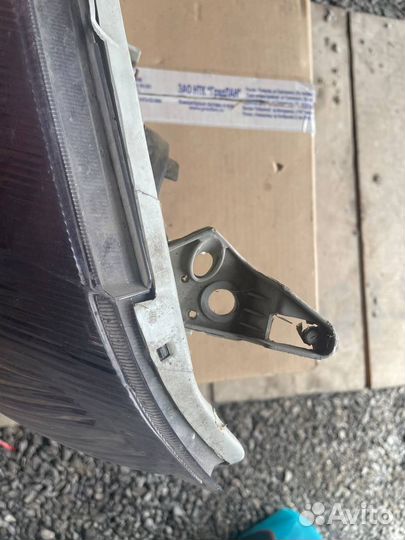 Фара Toyota Corolla Runx