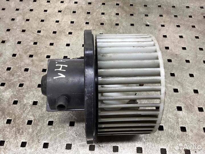 Моторчик печки Hyundai H1/Starex