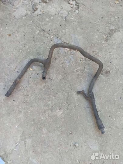 Патрубок системы охлаждения Ford Mondeo 3 1.8-2.0