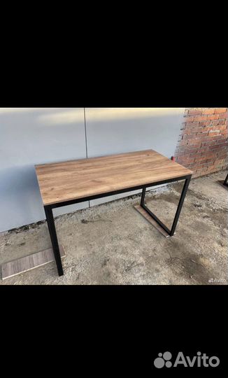 Компьютерный стол новый