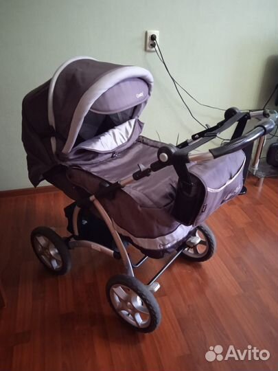 Коляска всесезонная