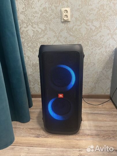 Колонка jbl partybox 300 в отличном состоянии