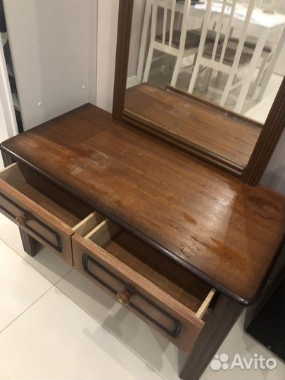 Туалетный столик тумба