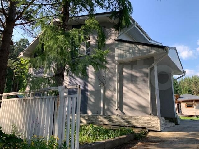 Коттедж 156 м² на участке 7 сот.