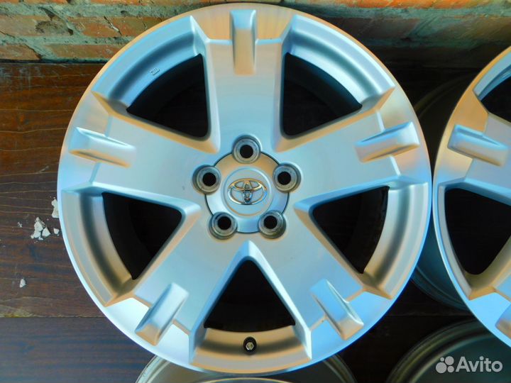 Оригинал литья R18, «Toyota RAV4»; 5/114,3