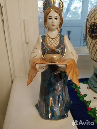 Фарфоровые статуэтки