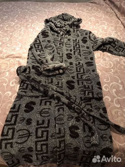 Мужские махровые халаты р 44/48,48/52