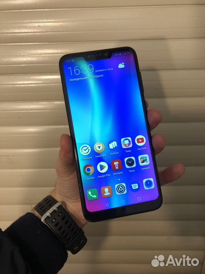 HONOR 8C, 3/32 ГБ