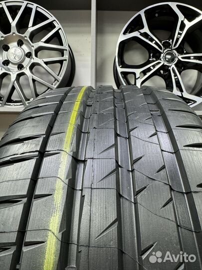 Michelin Pilot Sport 4 S 255/35 R20 97Y