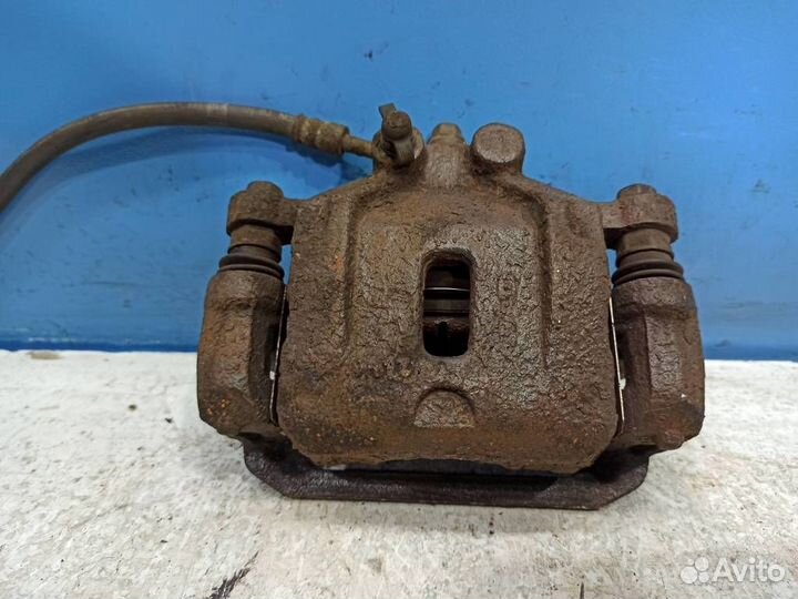 Суппорт задний левый Hyundai Grand Starex 2007-20