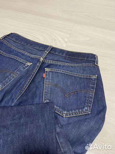 Джинсы levi's