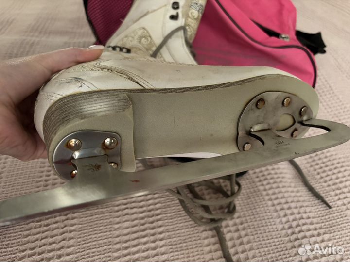 Коньки женские