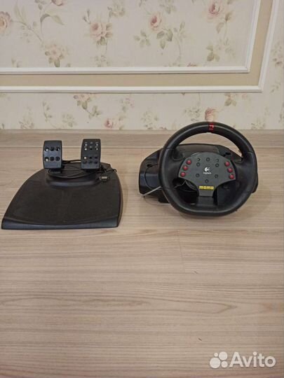 Игровой руль logitech momo racing