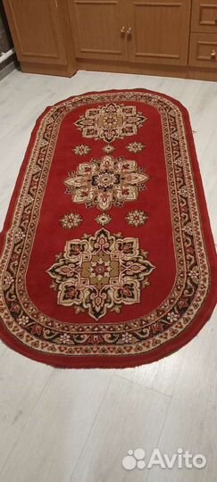 Ковры овальный бу и прямой новый