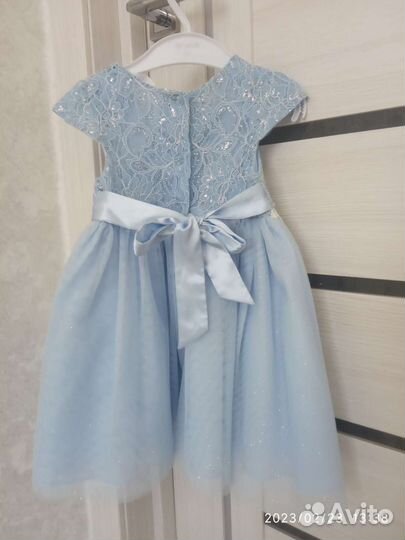 Платье праздничное