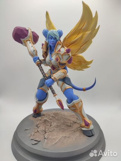 Фигурка дренейка Ирель World of Warcraft