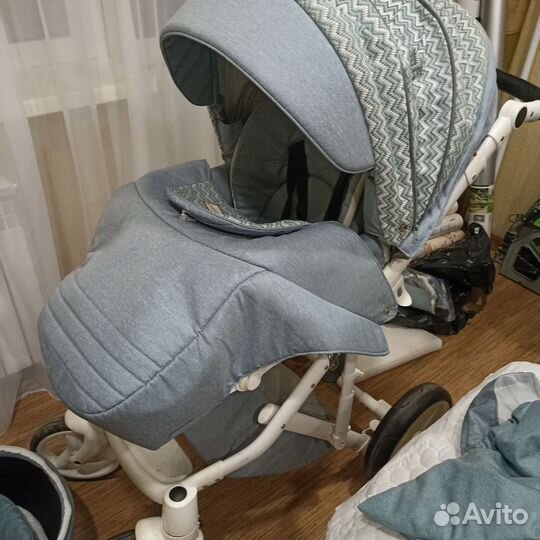 Коляска универсальная