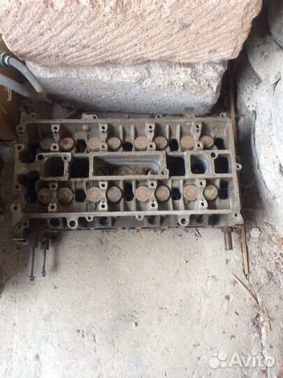 Головка блока цилиндров на Мазду 2.0