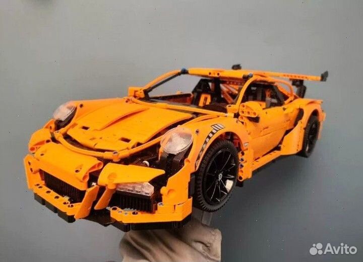 Конструктор Porsche 911 GT3 RS в ярком цвете