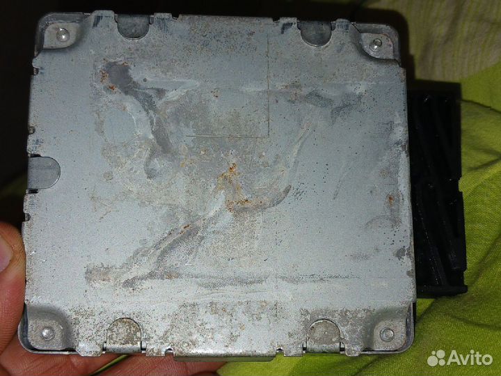 Эбу Опель astra H 2011