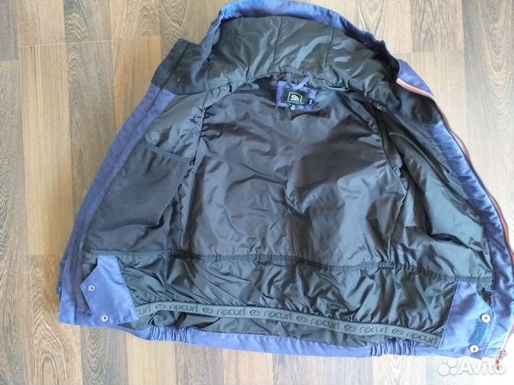 Куртка осенняя для мальчика р.136