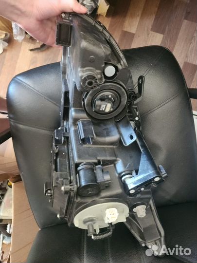 Фара правая Lexus rx330 ксенон AFs