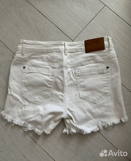 Шорты женские белые джинсовые