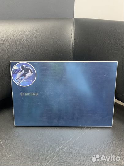 Ноутбук Samsung 300V (L)