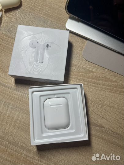 Наушники airpods