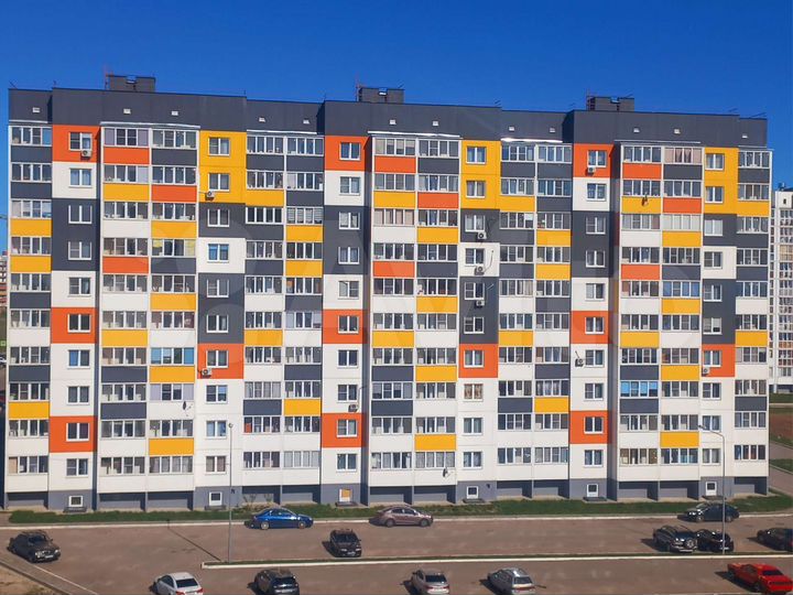 2-к. квартира, 66 м², 1/19 эт.