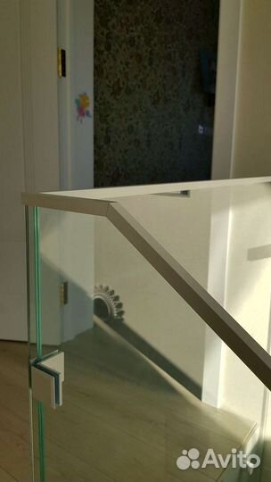Ограждение для лестницы из стекла