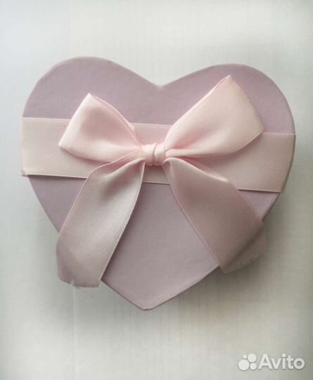 Коробка подарочная, картонная