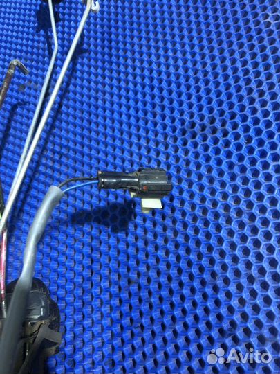 Передний правый замок двери kia spectra