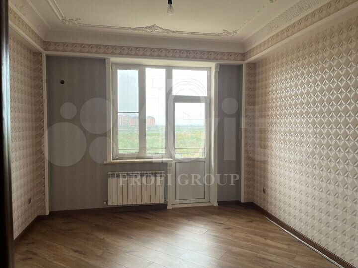 3-к. квартира, 150 м², 2/9 эт.