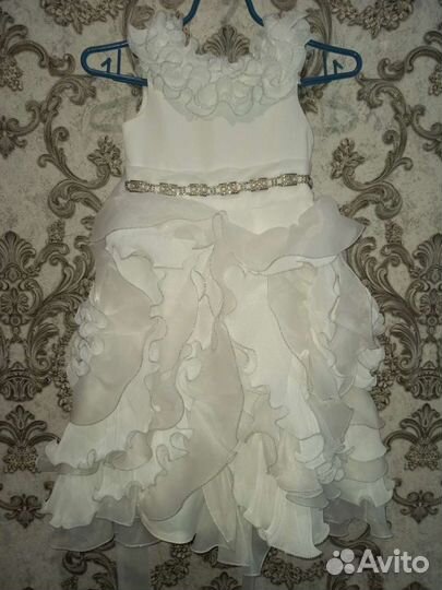 Платье нарядное