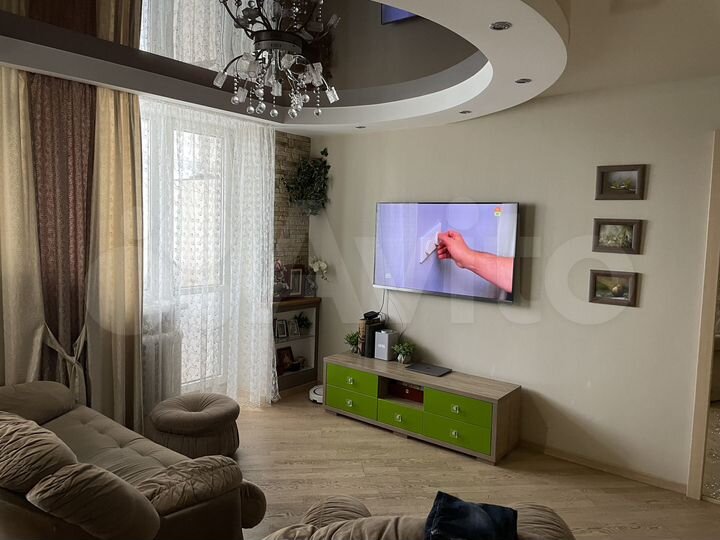 4-к. квартира, 85 м², 4/10 эт.