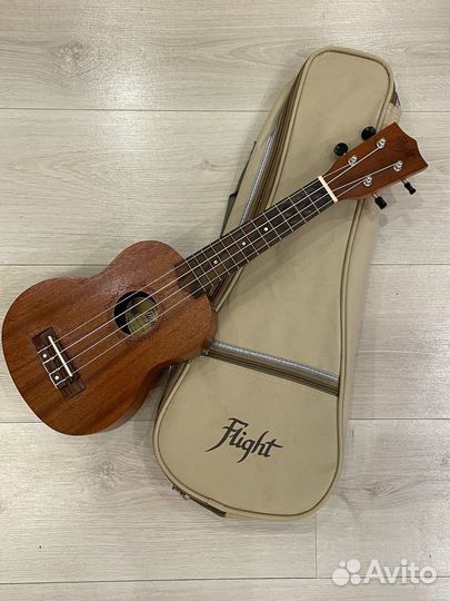 Укулеле Flight NUC 310 с чехлом