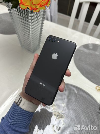 iPhone 8 Plus, 256 ГБ