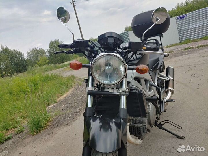 Мотоцикл Suzuki SV1000